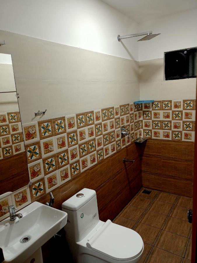 La Casa De Alexa Homestay Идукки Экстерьер фото