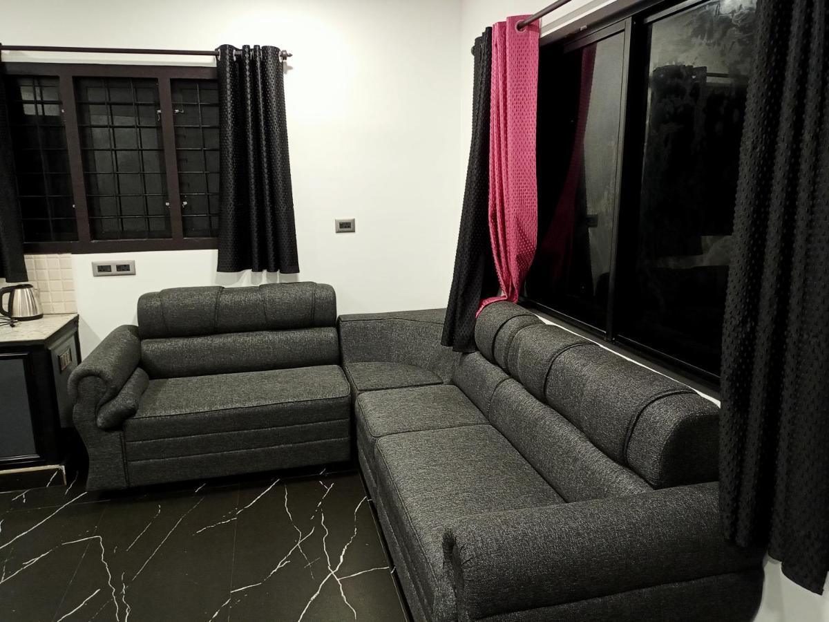 La Casa De Alexa Homestay Идукки Экстерьер фото